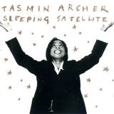 Hoes van Sleeping Satellite door Tasmin Archer