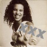 Hoes van Kisses on the Wind door Neneh Cherry